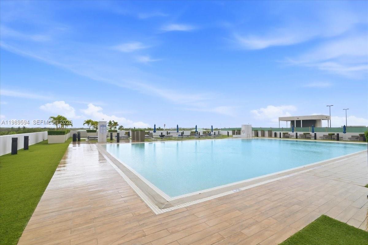 5252 PASEO CONDO - Residential