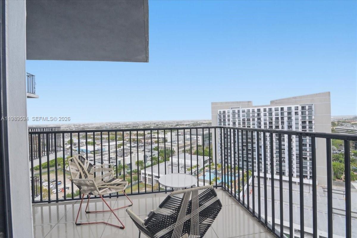 5252 PASEO CONDO - Residential