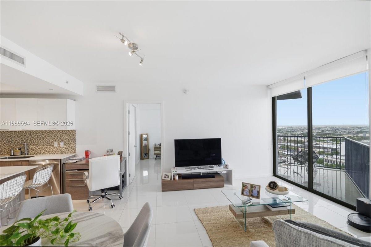 5252 PASEO CONDO - Residential