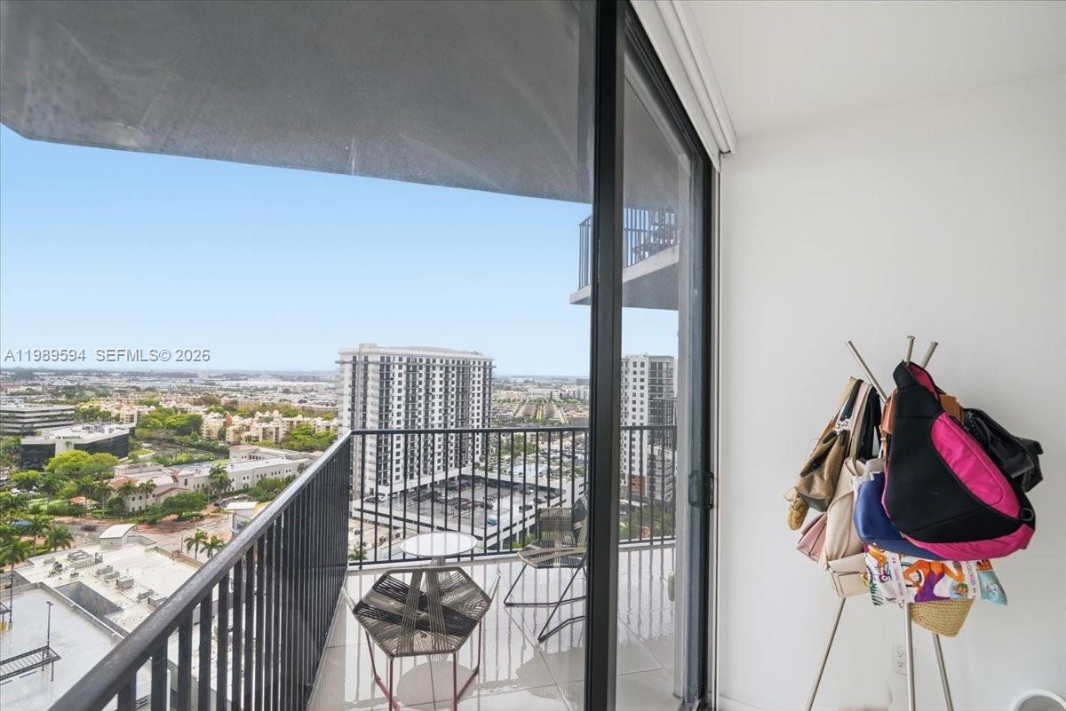 5252 PASEO CONDO - Residential