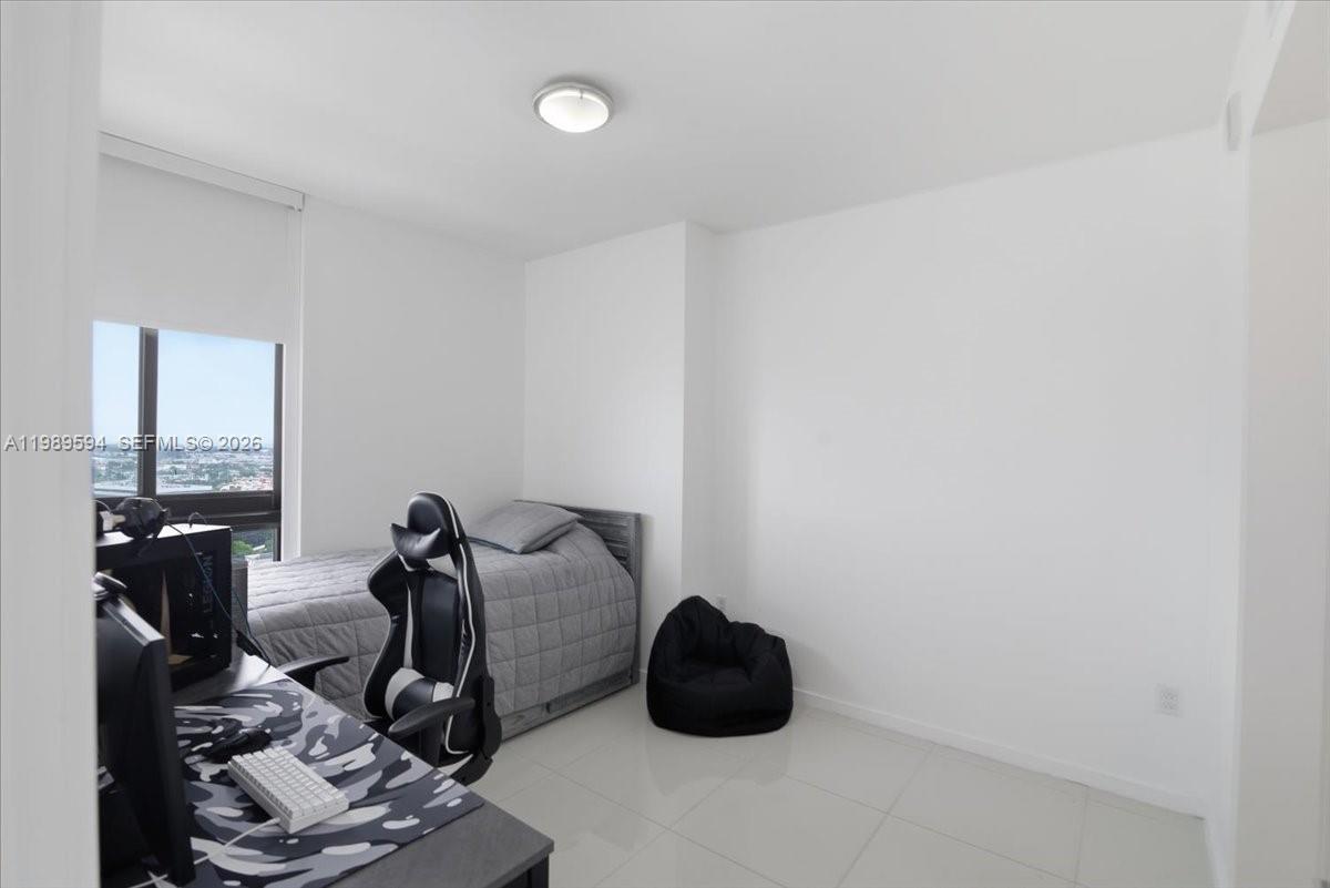 5252 PASEO CONDO - Residential