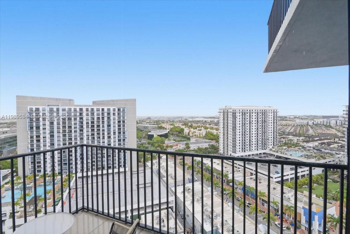 5252 PASEO CONDO - Residential