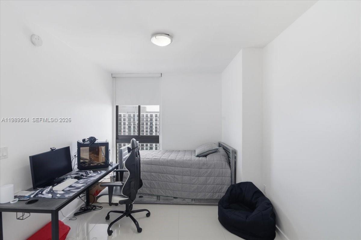 5252 PASEO CONDO - Residential