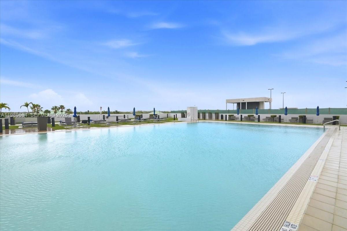 5252 PASEO CONDO - Residential