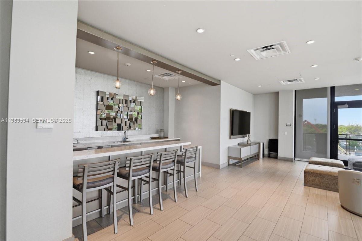 5252 PASEO CONDO - Residential