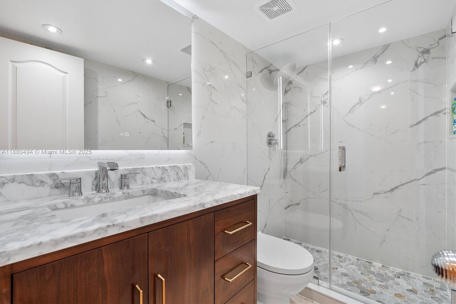 OCEANSIDE PLAZA CONDO - Residential Lease