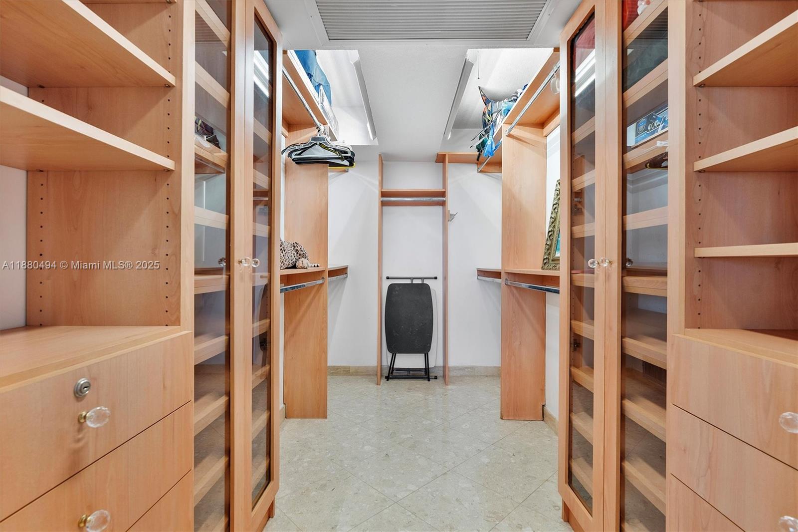 OCEANSIDE PLAZA CONDO - Residential Lease