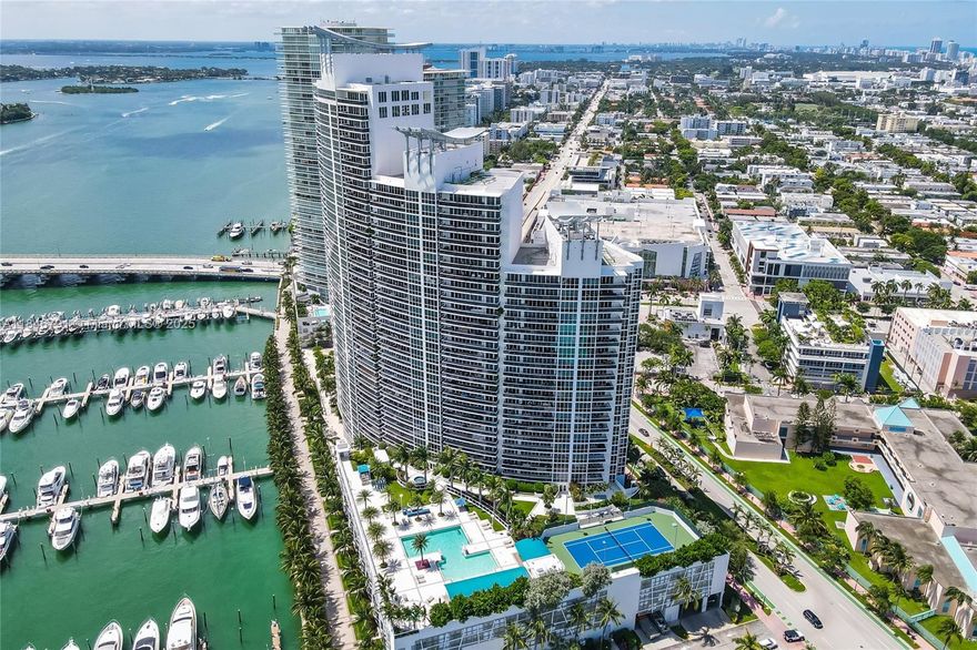 Murano Grande is a 38-story tower featuring a sleek and stunning exterior design by Sieger Suarez. It offers spectacular views of the Atlantic Ocean and boasts a range of amenities, including tennis courts, media rooms, and heated pools. The dedicated staff pays attention to every detail, providing a resort-like experience for residents and guests.