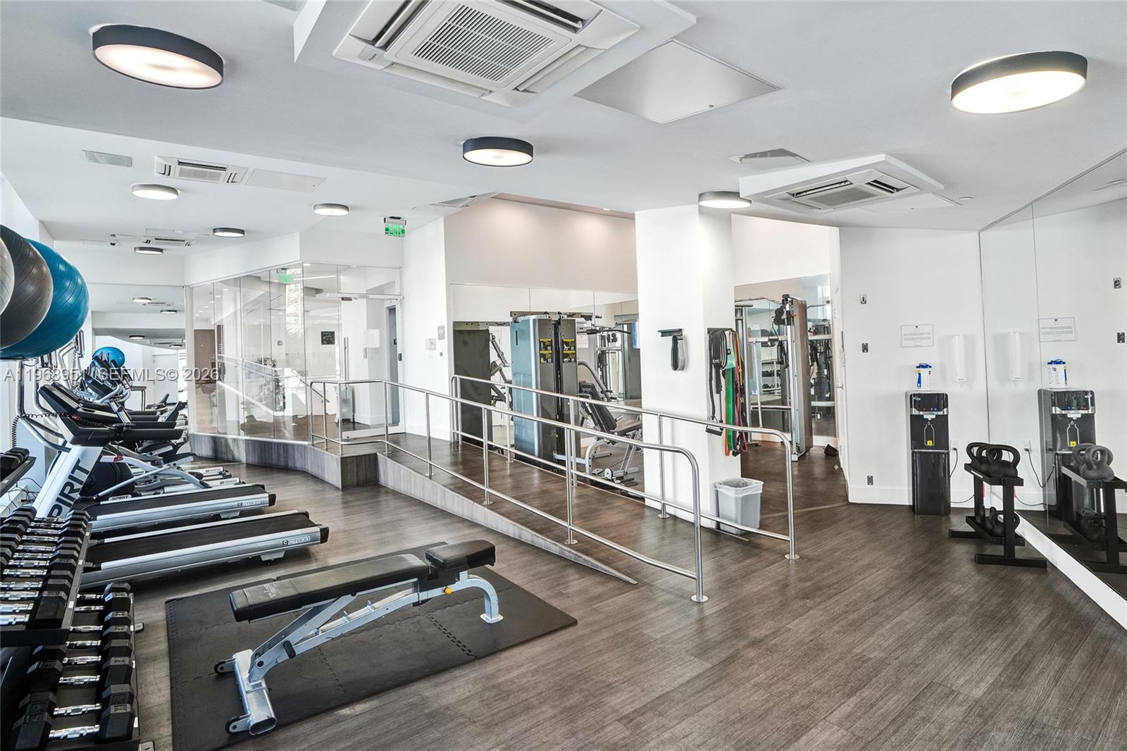 THE CRIMSON CONDO - Residential Lease