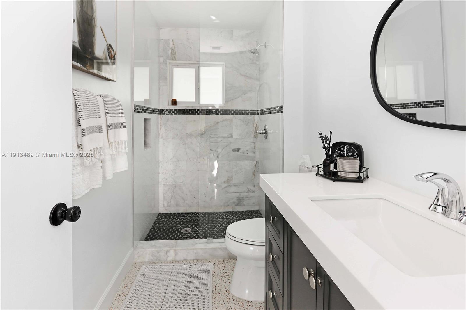 LOOK HOMESITES NO 4 - Residential