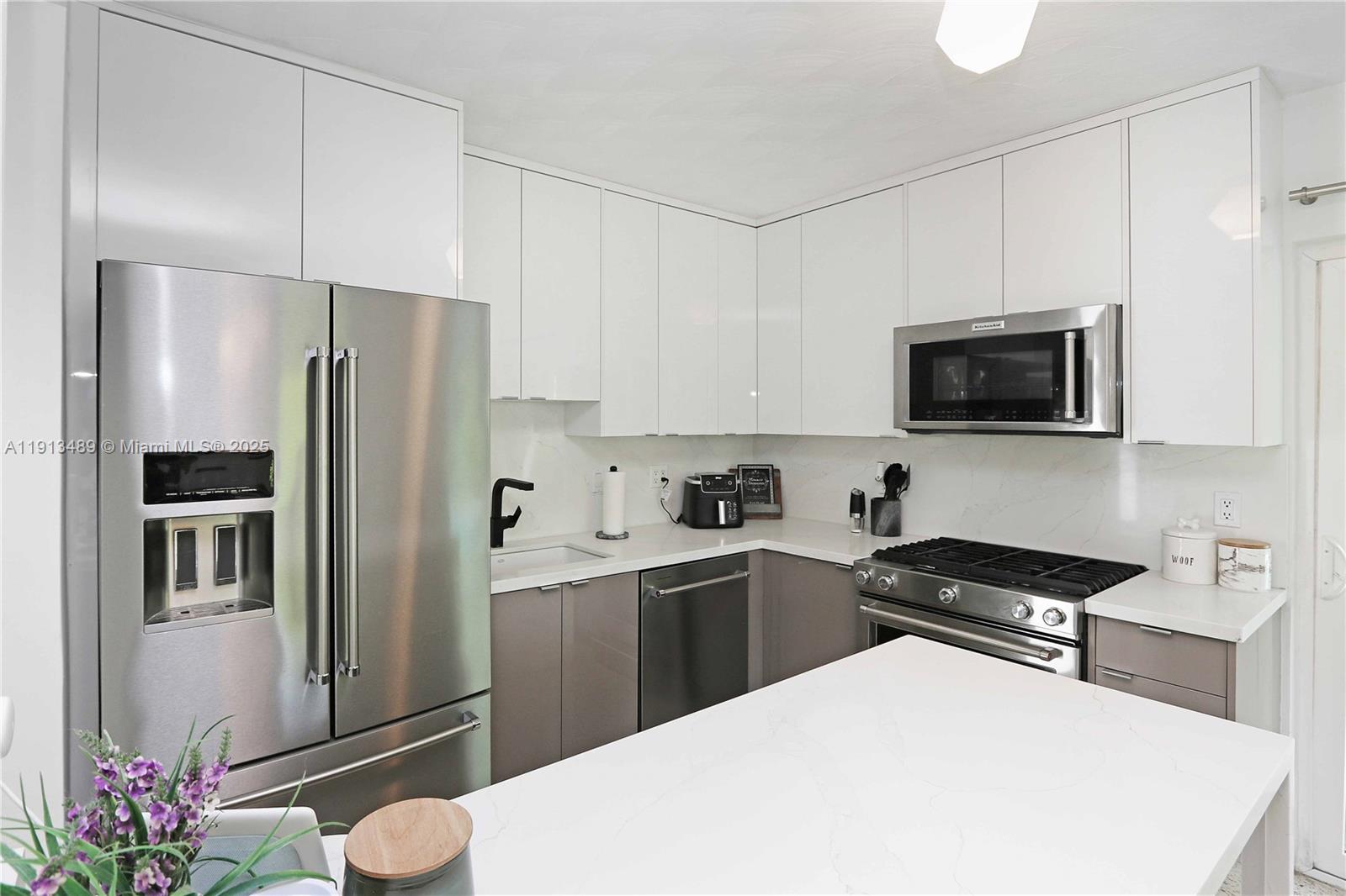 LOOK HOMESITES NO 4 - Residential