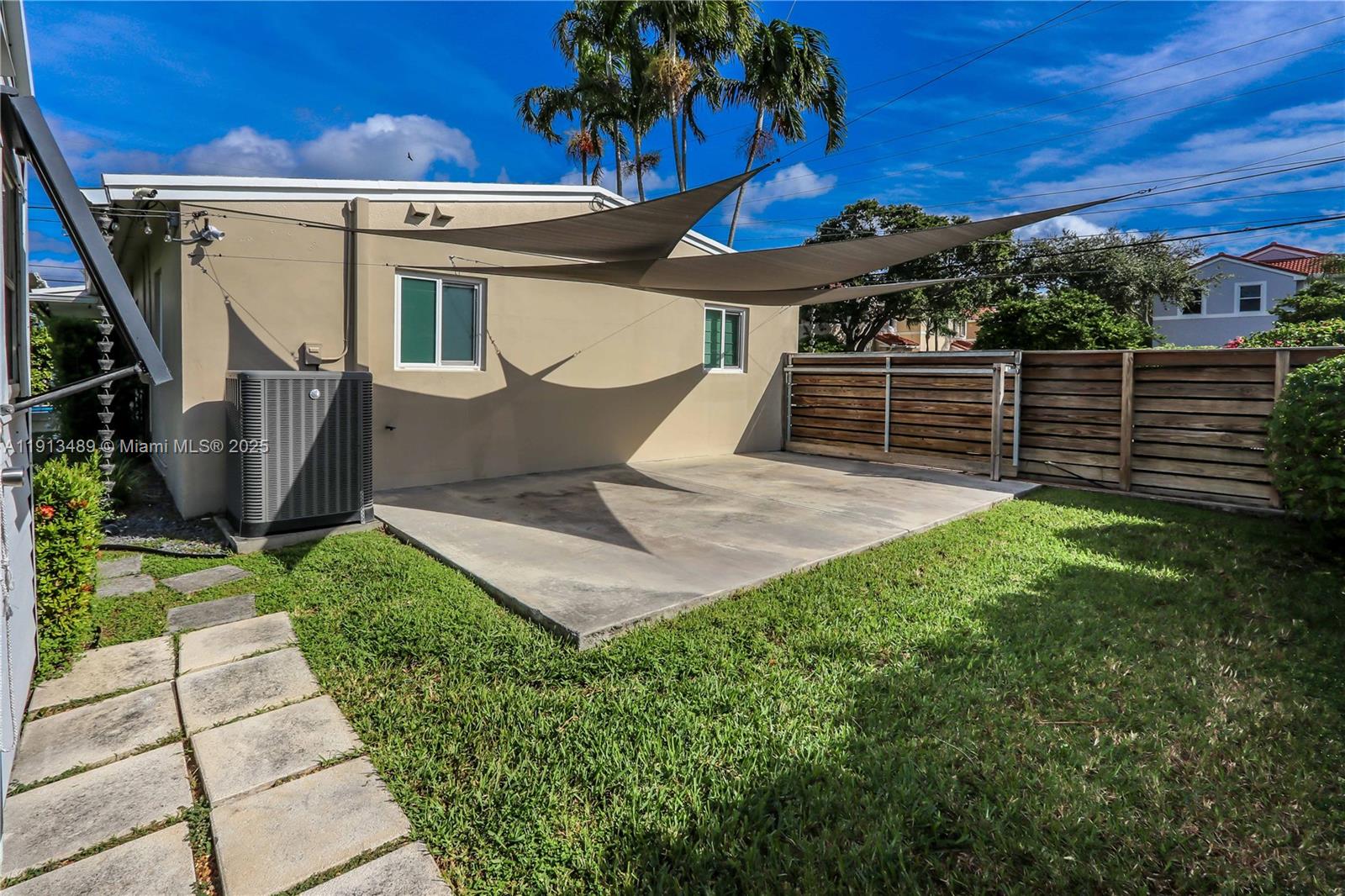 LOOK HOMESITES NO 4 - Residential