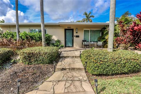 930 N 11th Ct Hollywood FL 33019