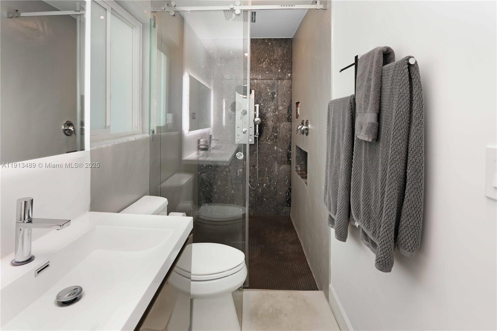 LOOK HOMESITES NO 4 - Residential