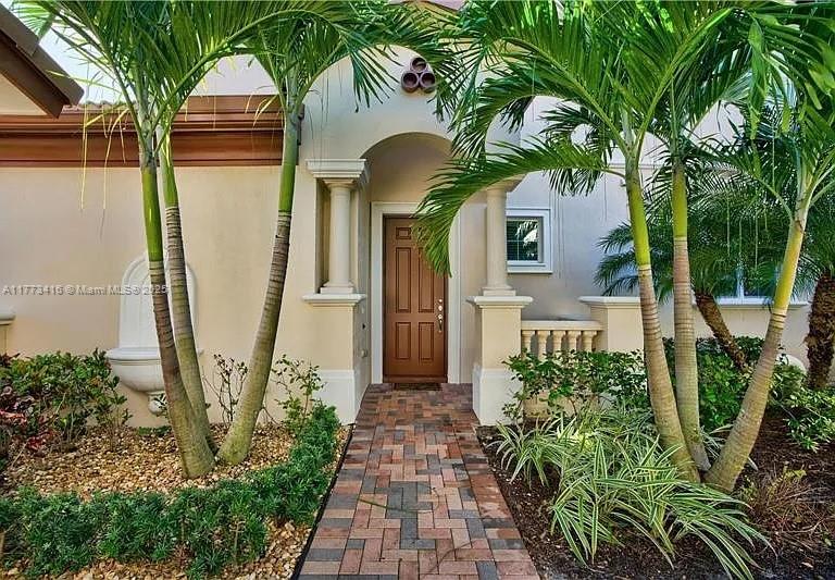 111 Tresana Blvd 31