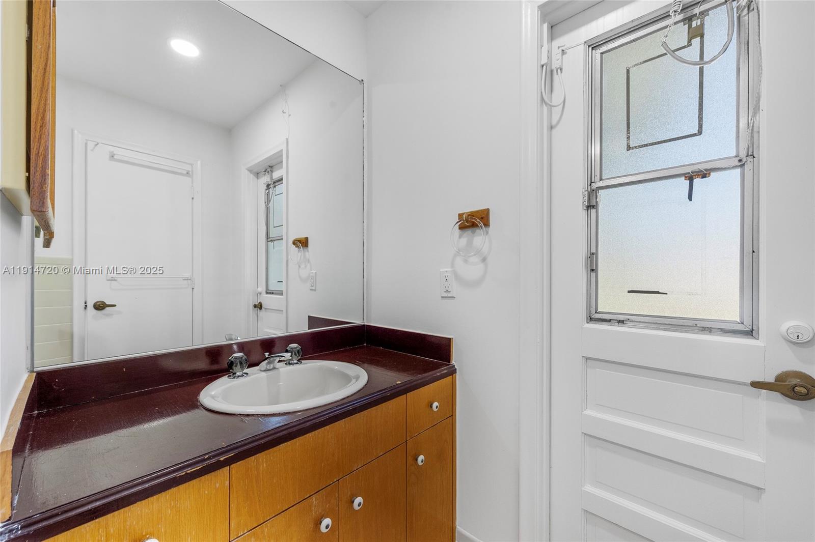 ROYAL PALM SOUTH SEC 1 - Residential