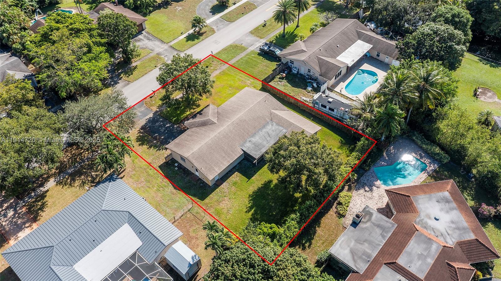 ROYAL PALM SOUTH SEC 1 - Residential