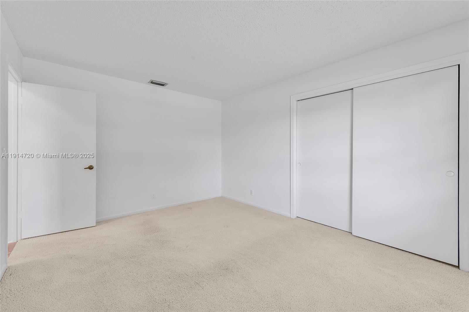 ROYAL PALM SOUTH SEC 1 - Residential