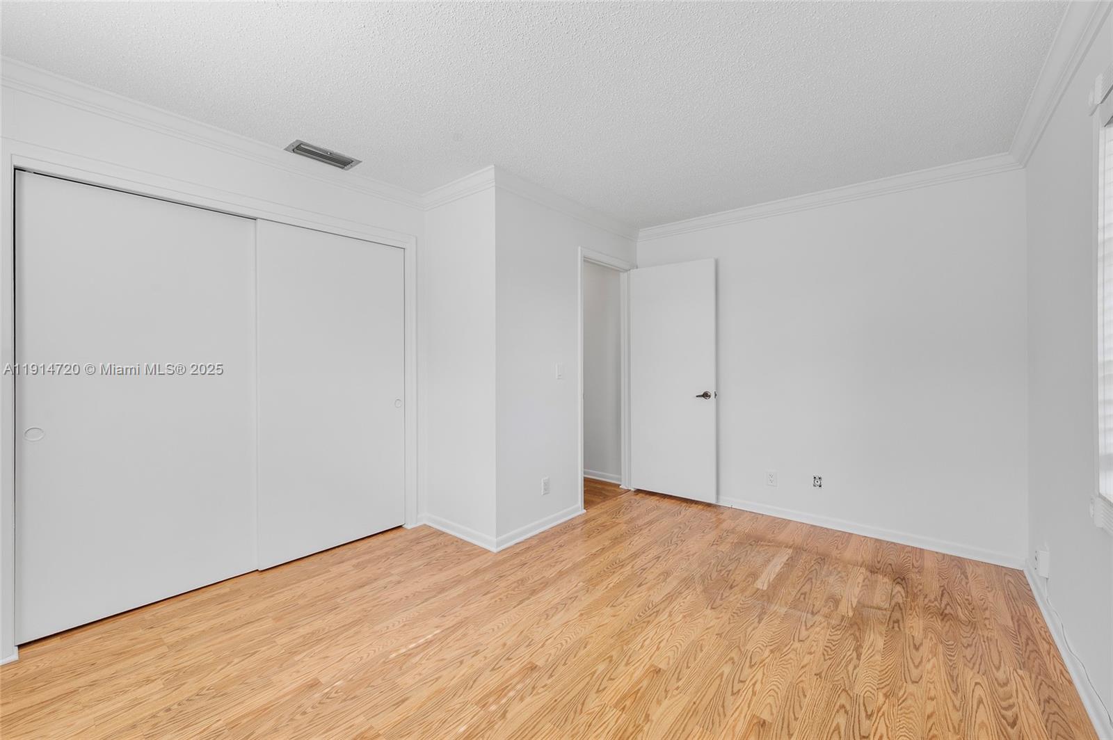 ROYAL PALM SOUTH SEC 1 - Residential