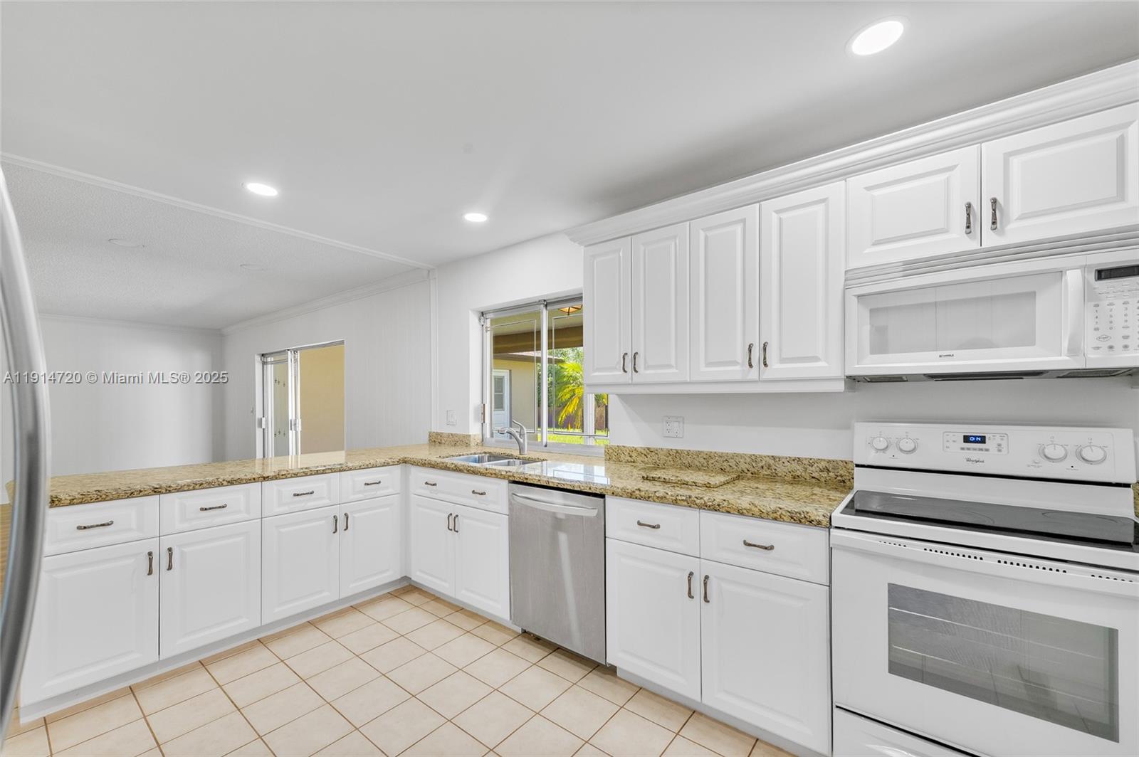 ROYAL PALM SOUTH SEC 1 - Residential