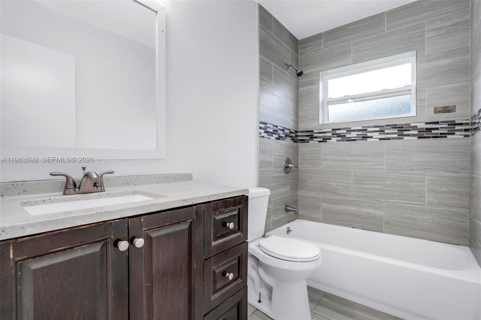 LINWOOD GARDENS NO 1 - Residential