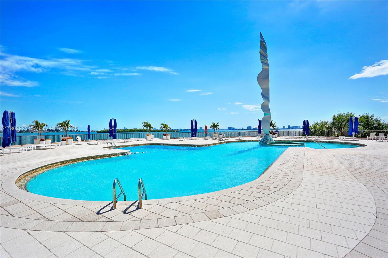 CRICKET CLUB CONDO - Residential