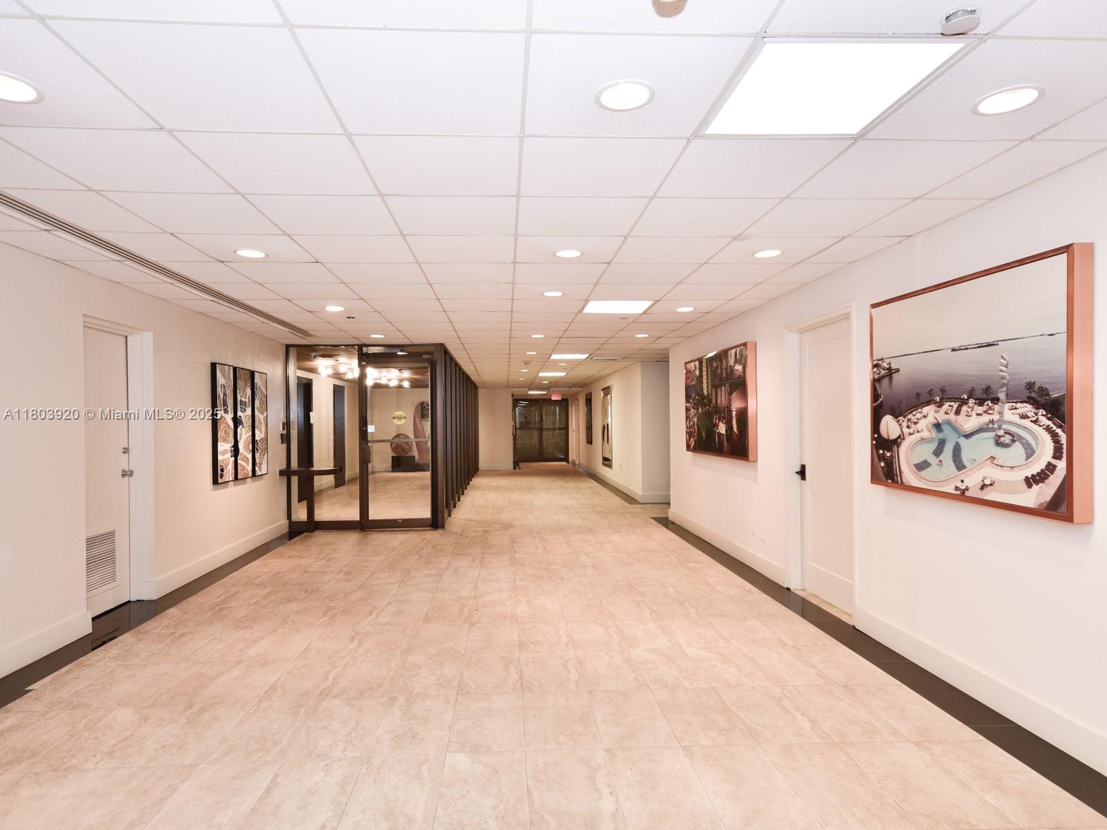 CRICKET CLUB CONDO - Residential