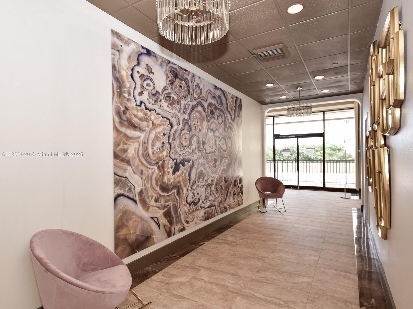 CRICKET CLUB CONDO - Residential