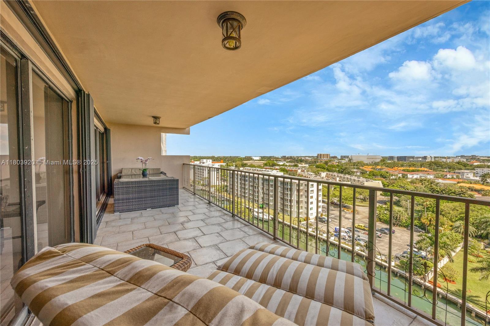 CRICKET CLUB CONDO - Residential