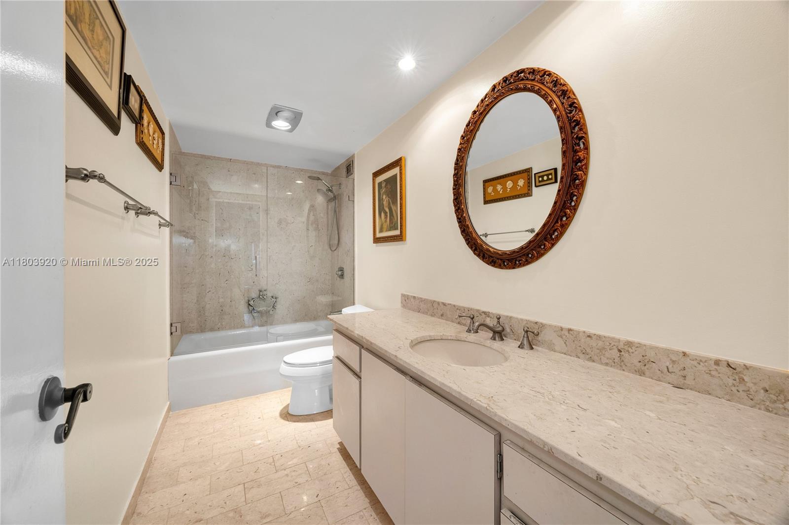 CRICKET CLUB CONDO - Residential