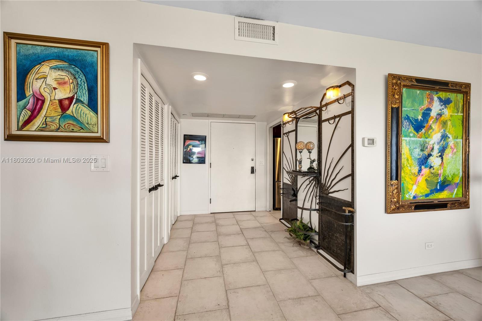 CRICKET CLUB CONDO - Residential