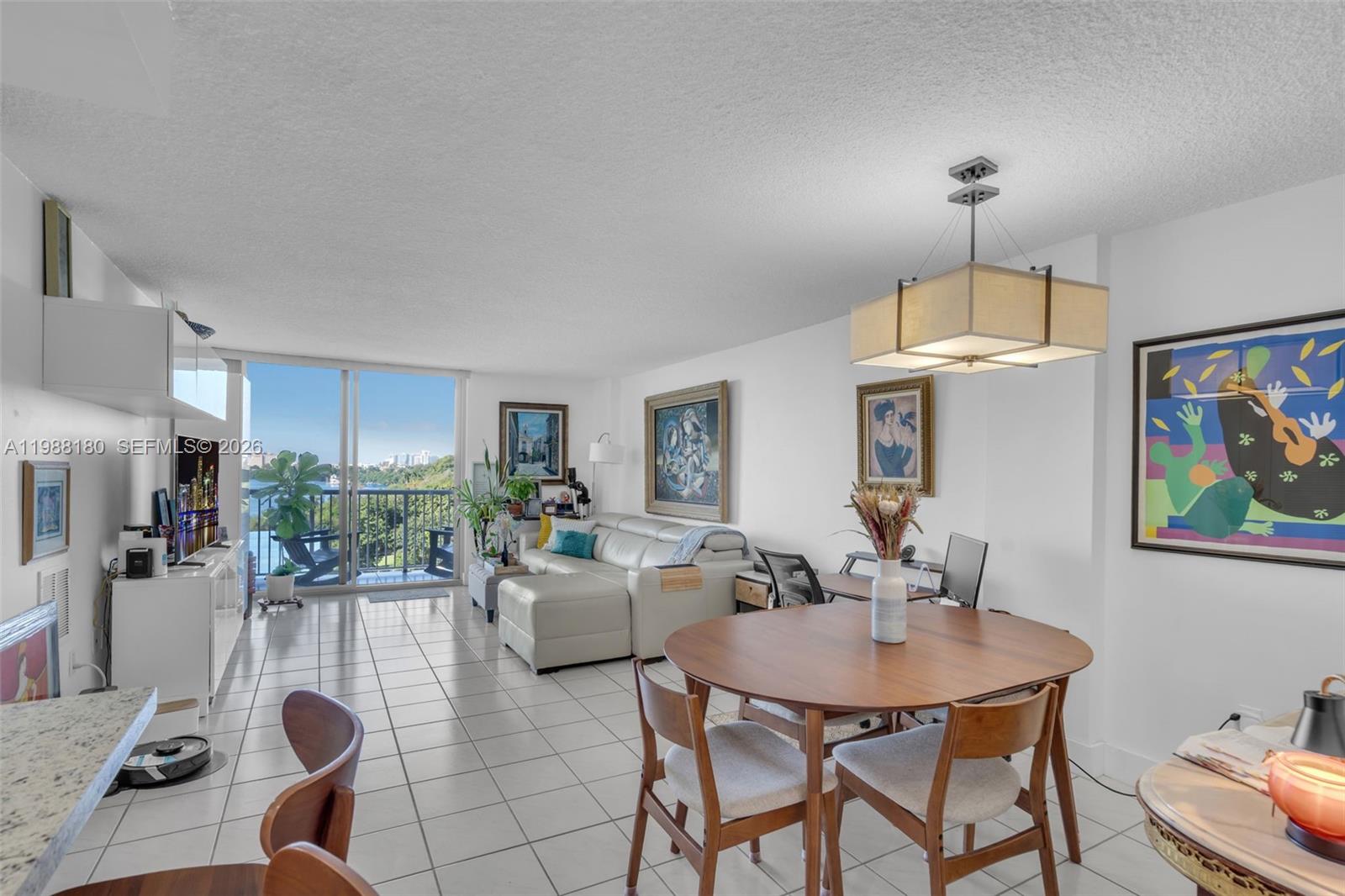 BRICKELL BISCAYNE CONDO - Residential Lease