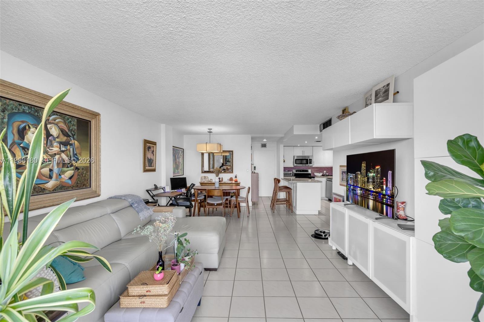 BRICKELL BISCAYNE CONDO - Residential Lease