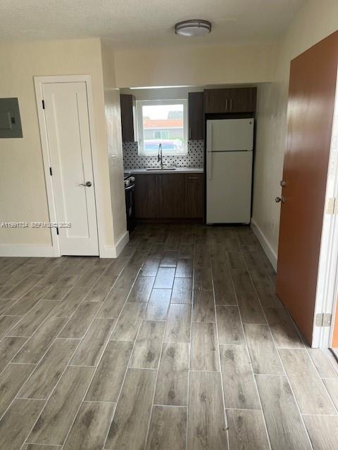 TROJAN PARK AMD PL - Residential Lease