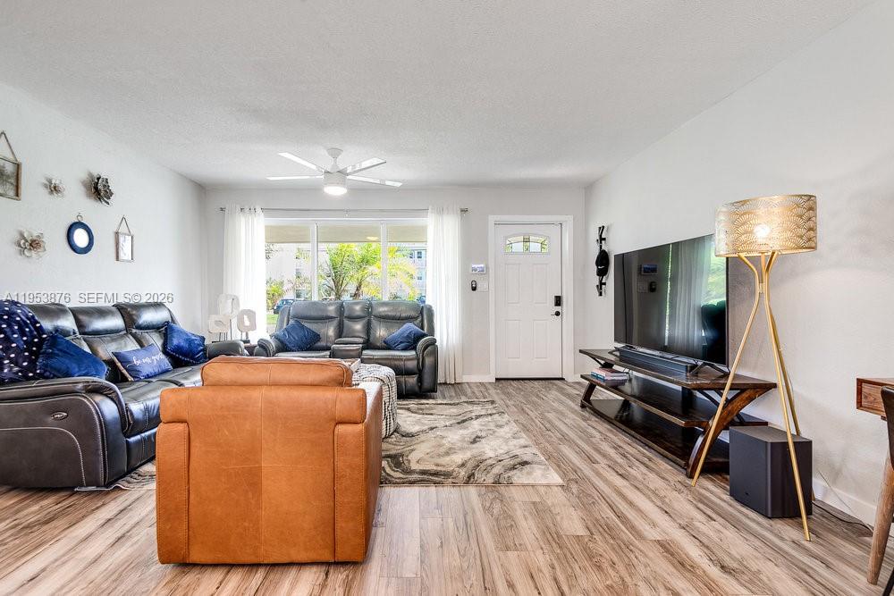 ROYAL PALM VISTA - Residential