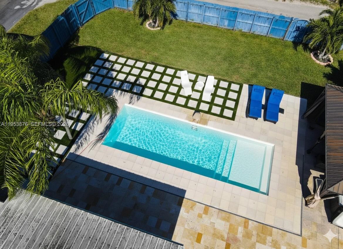 ROYAL PALM VISTA - Residential