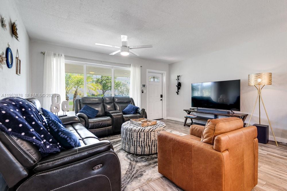 ROYAL PALM VISTA - Residential