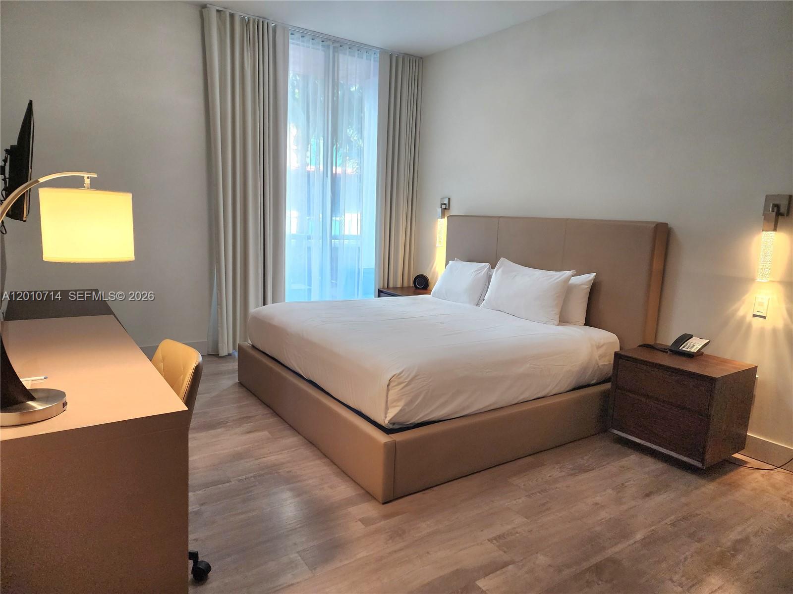 COSTA HOLLYWOOD CONDO - Residential