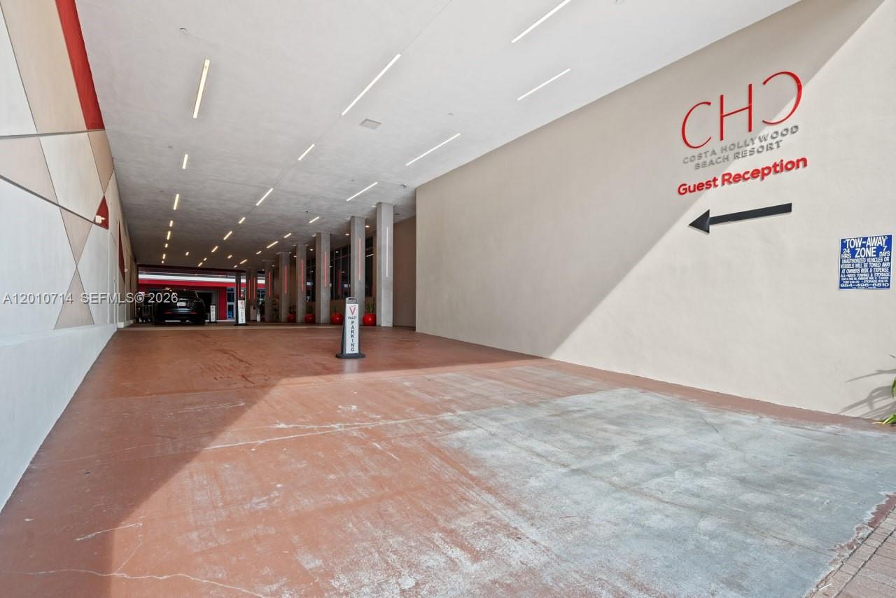 COSTA HOLLYWOOD CONDO - Residential