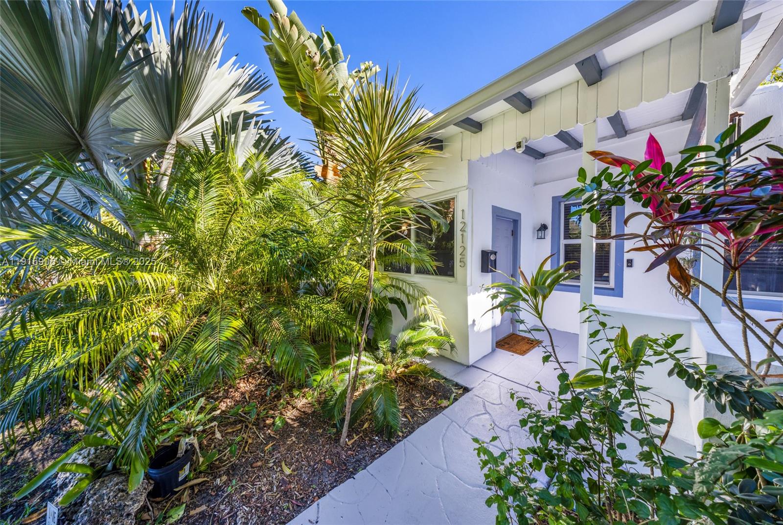 BISCAYNE PARK ESTATES - Residential