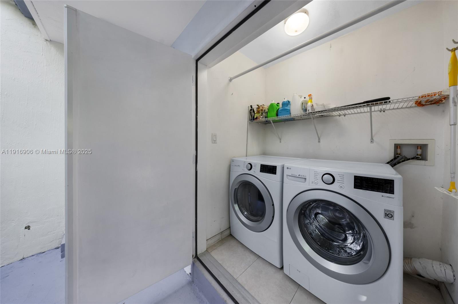 BISCAYNE PARK ESTATES - Residential