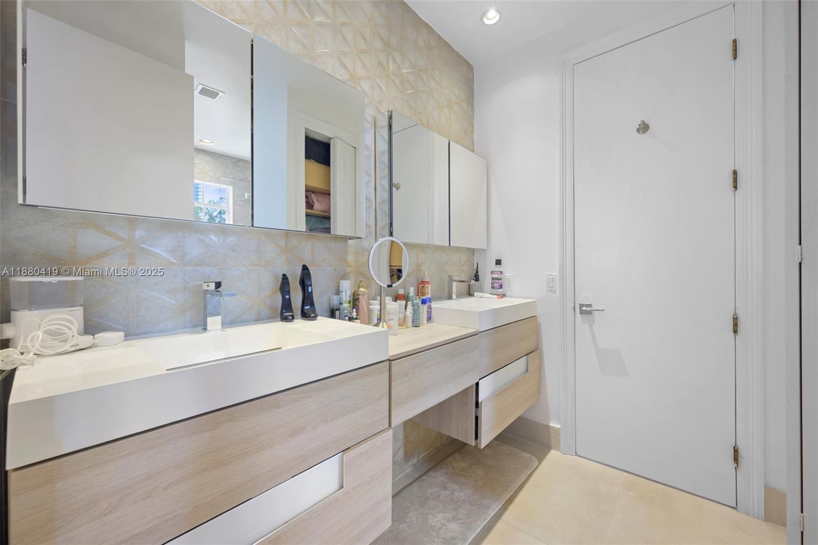 GOLDEN GATE ESTATES & MAR - Residential Lease