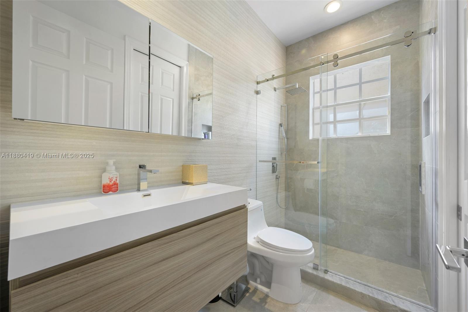 GOLDEN GATE ESTATES & MAR - Residential Lease