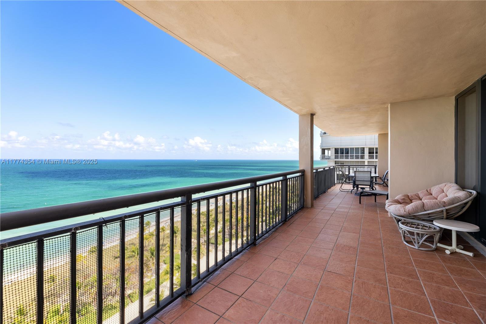 10175 Collins Ave 1401