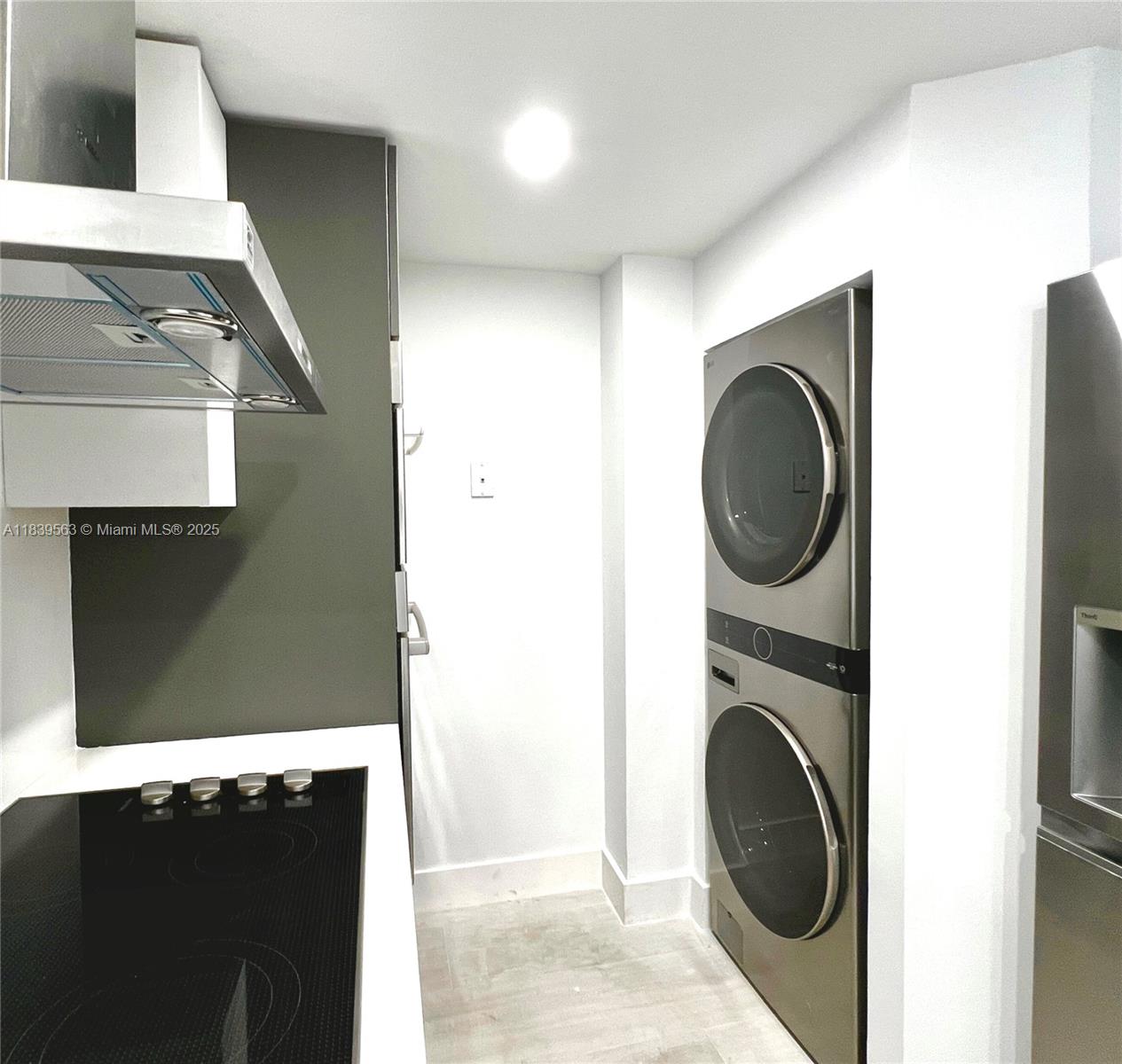 701 Brickell Key Blvd 1111