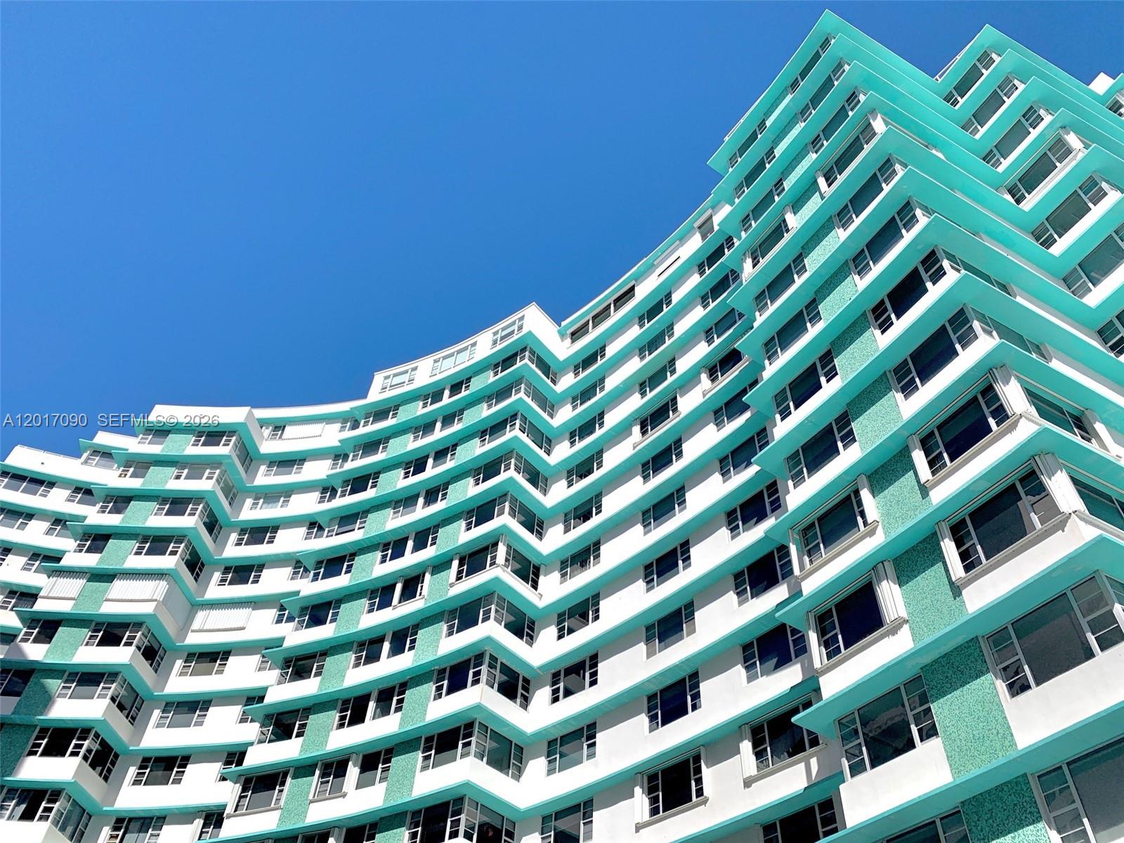 IMPERIAL HOUSE CONDO - Residential