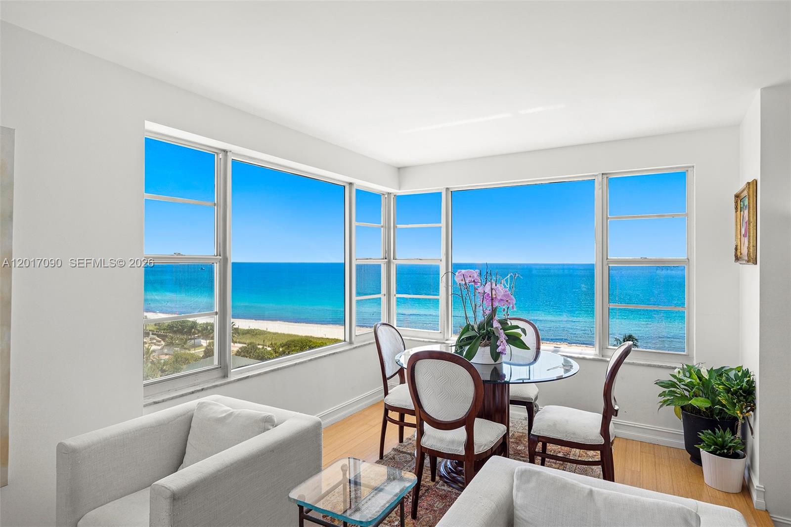 IMPERIAL HOUSE CONDO - Residential