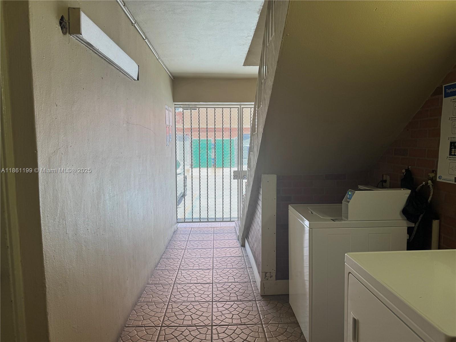 THE PALMS 51 CONDO - Residential