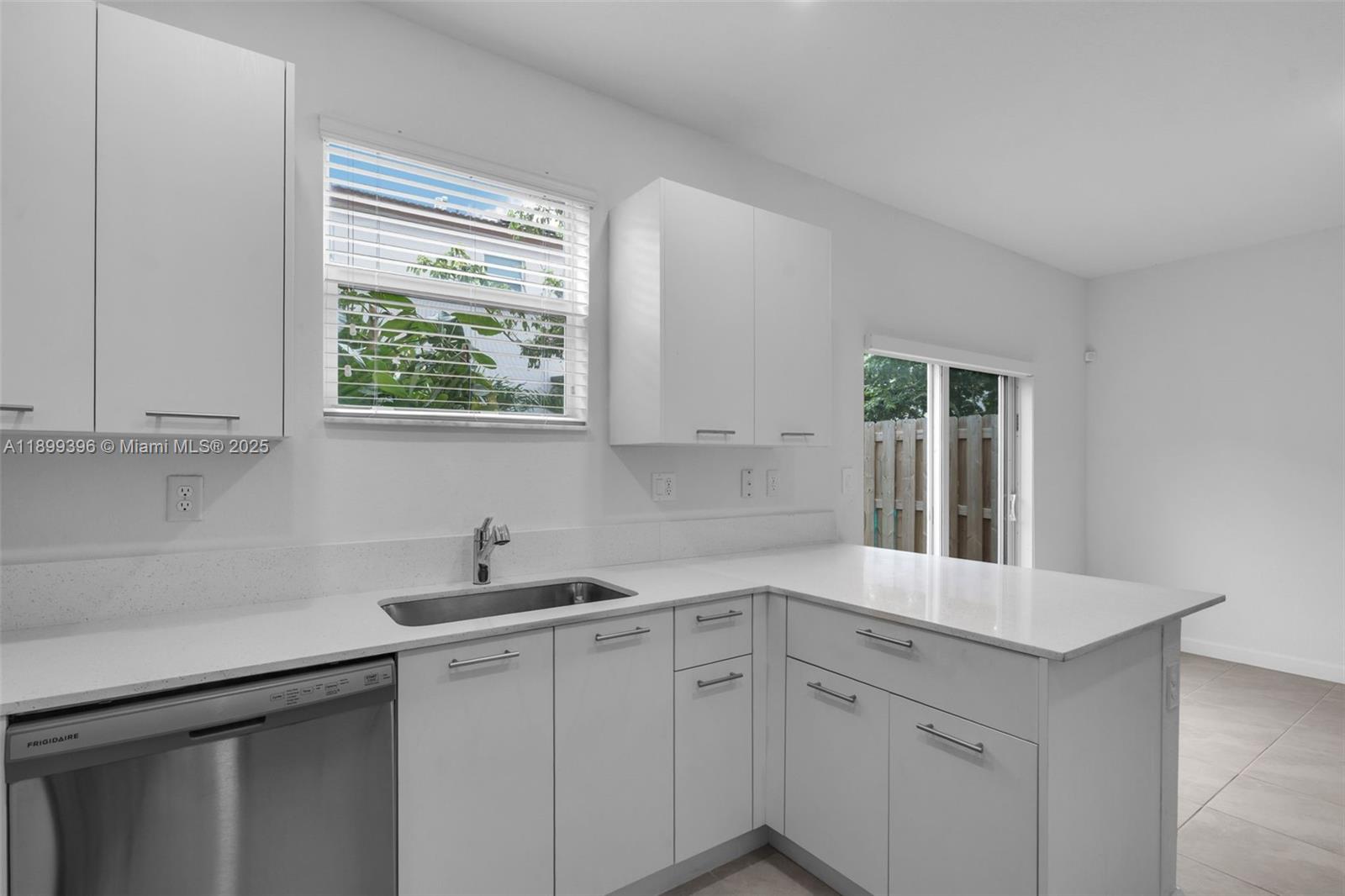 GOLF ESTS 1ST ADDN - Residential