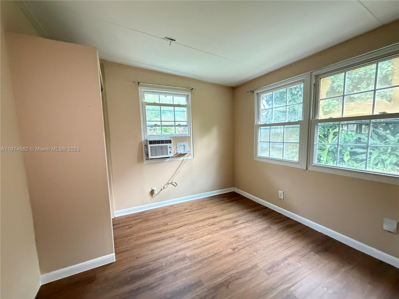 LAUDERDALE NORTH PARK SEC - Residential Lease